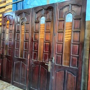 Cửa gỗ cũ thanh lý HCM