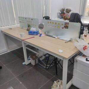 Cụm bàn làm việc 4 người thanh lý giá rẻ