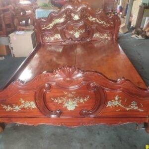 Giường gỗ gõ đỏ 1m6x2m giá rẻ