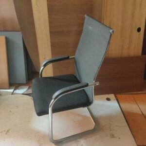 Thanh lý ghế chân quỳ cũ giá rẻ TPHCM