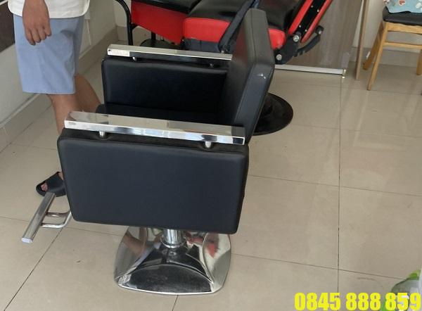 Ghế cắt tóc nữ thanh lý giá rẻ 1 Ghế cắt tóc nữ thanh lý giá rẻ