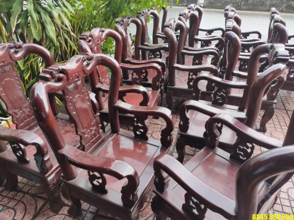 Thu mua bàn ghế cũ quận 7, giá cao nhanh chóng 2 Thu mua bàn ghế gỗ cũ giá cao tại Quận 7