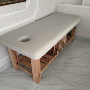 Giường spa có hộc tủ gỗ thông