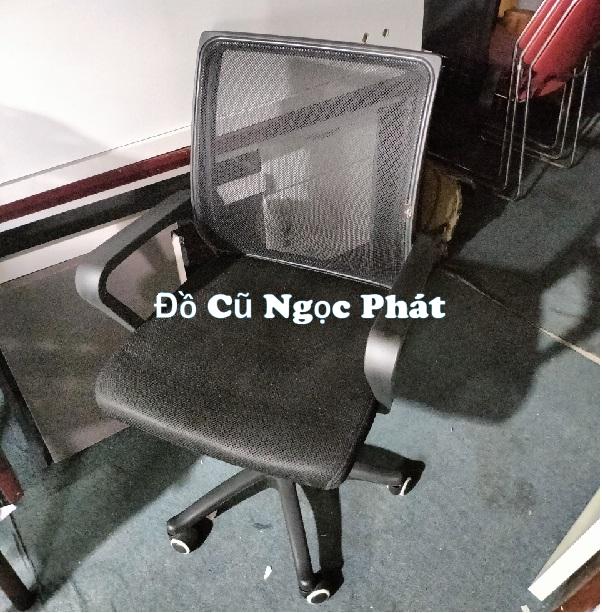 Thanh lý ghế làm việc cũ với giá rẻ tại TPHCM 2 Ghế làm việc thanh lý