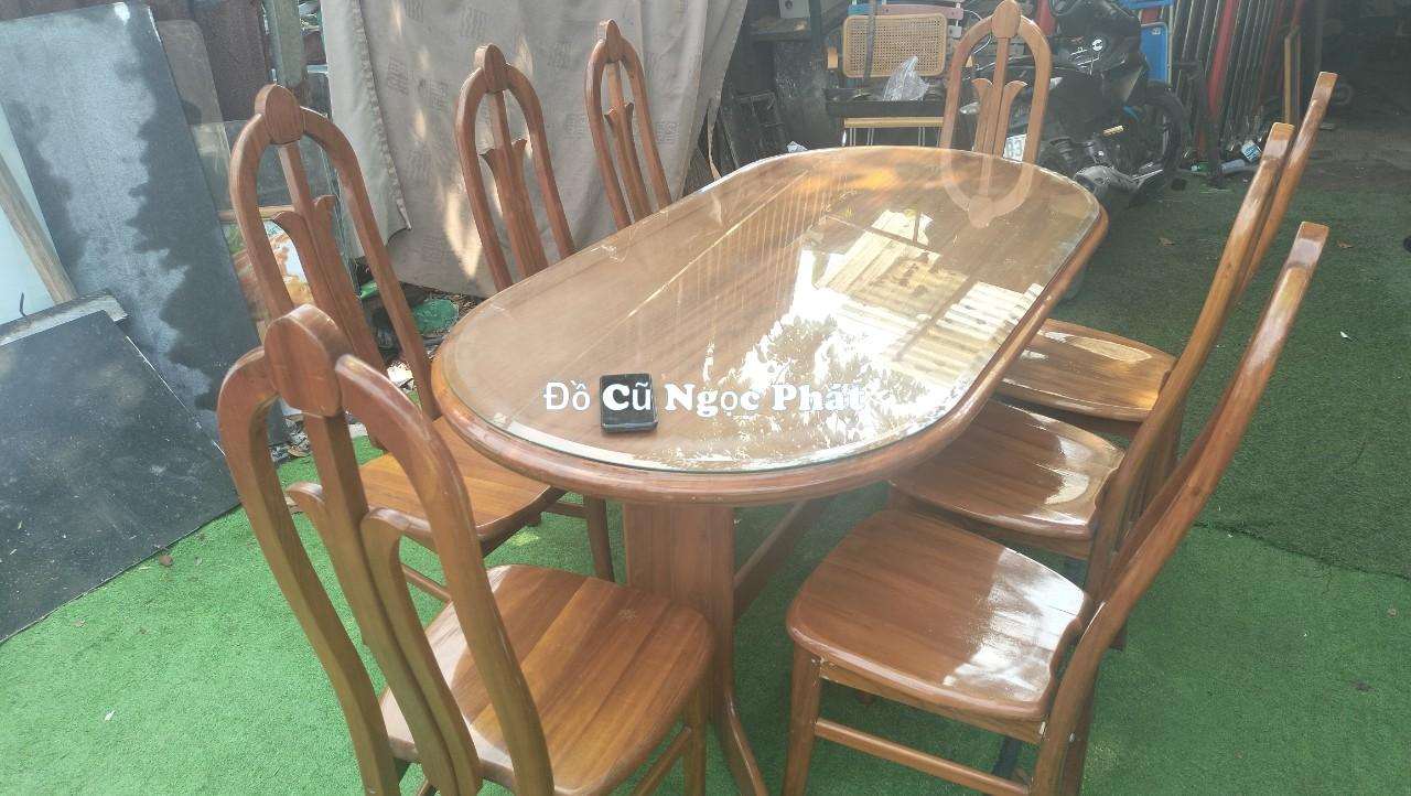 Bộ bàn ăn 8 ghế gỗ xoan đào thanh lý 1 Cần bán bộ bàn ăn 8 ghế gỗ xoan đào thanh lý