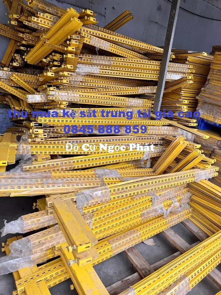 Thanh lý thu mua kệ sắt cũ TPHCM 4 Thu mua kệ sắt trung tải công nghiệp giá cao