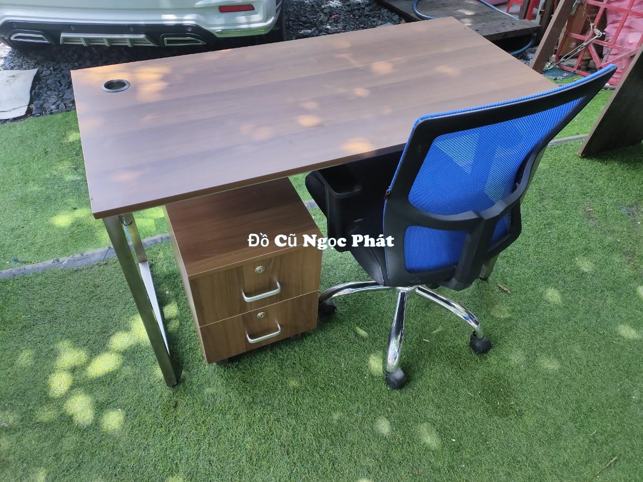 COMBO BÀN GHẾ VĂN PHÒNG THANH LÝ GIÁ RẺ 2 Combo Bàn Ghế Văn Phòng Thanh Lý Giá Rẻ Tại TPHCM